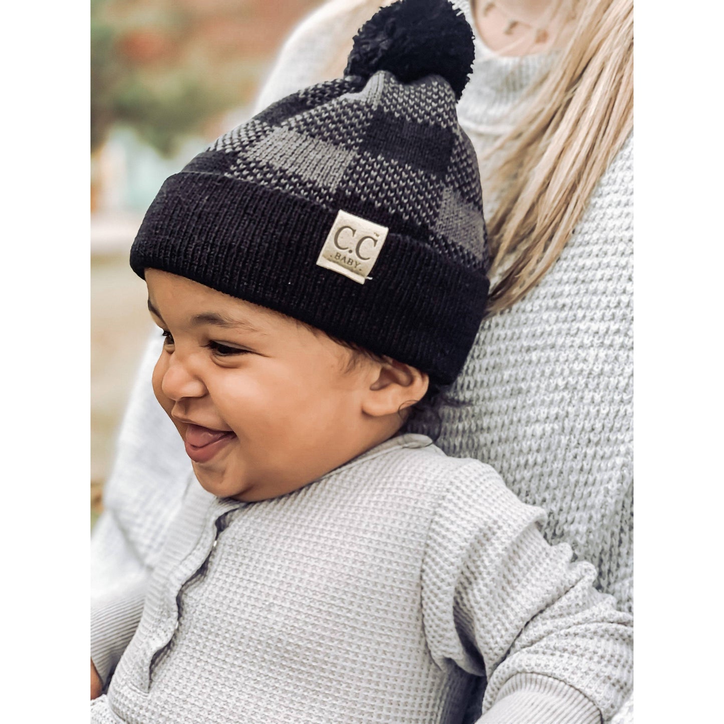 BABY Buffalo Plaid Pom Beanie Newborn/Knit Hat: Black/Dk. Grey