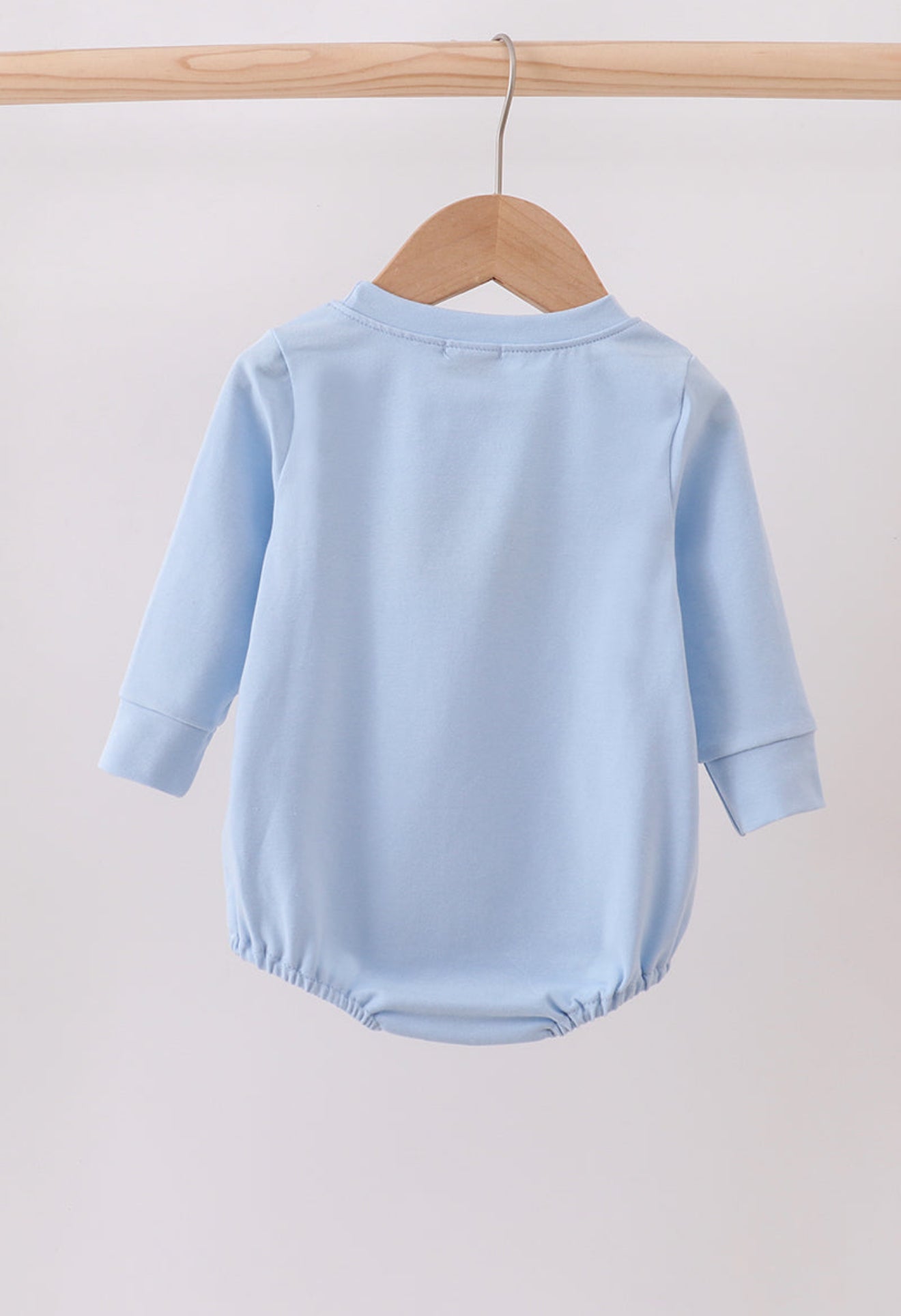 Blue turkey embroidery bubble