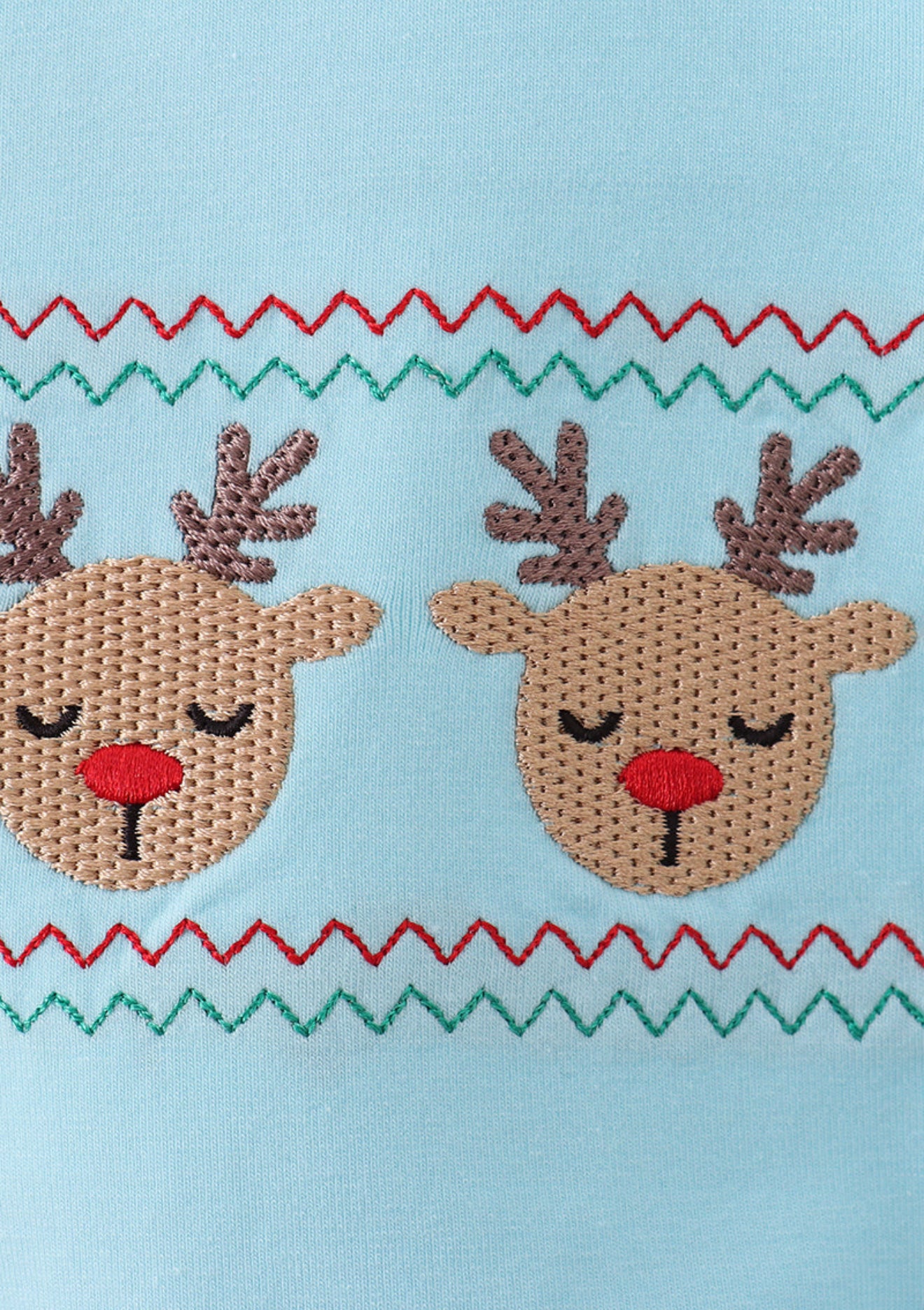 Blue deer embroidery bubble