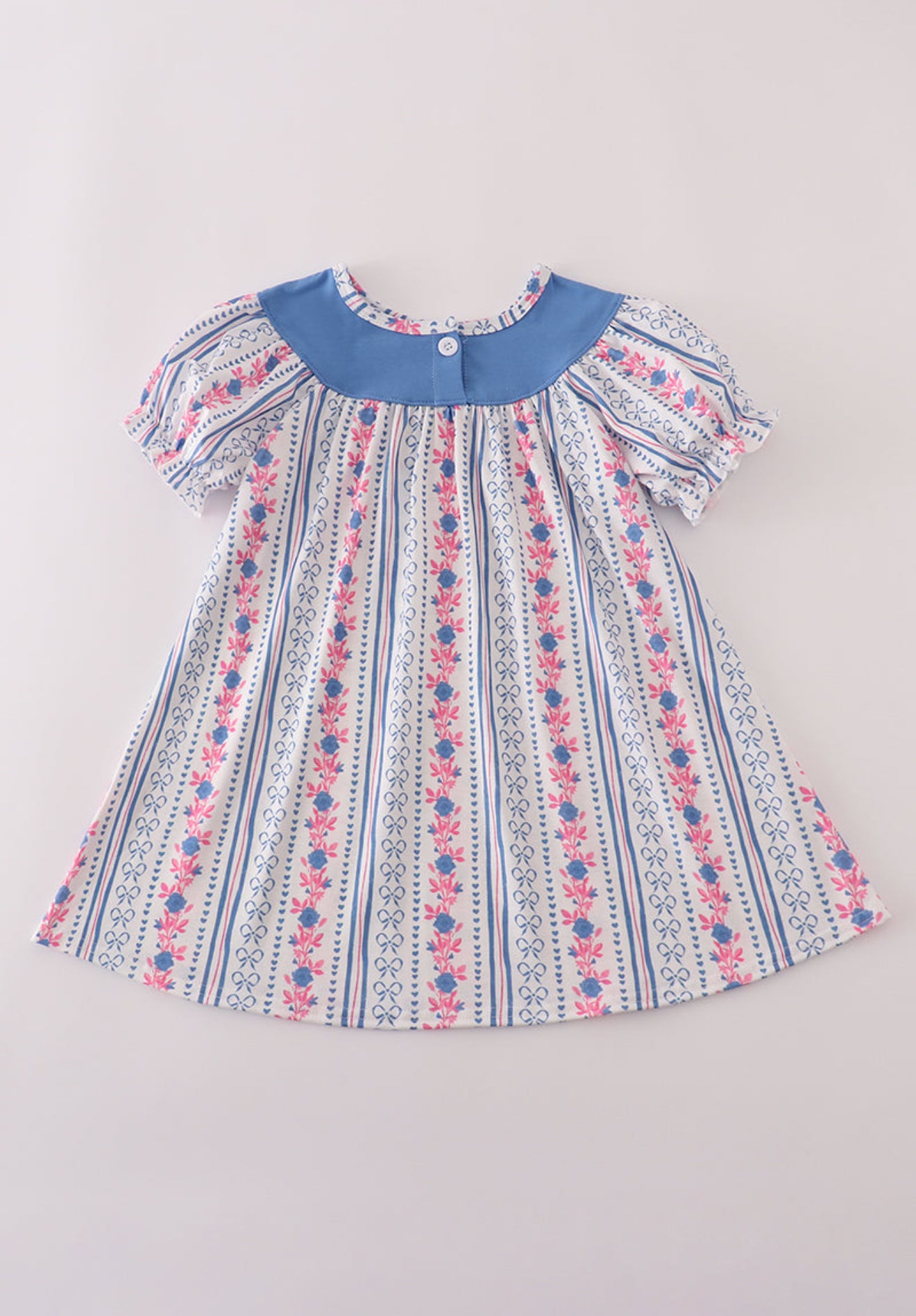 Blue bow embroidery dress
