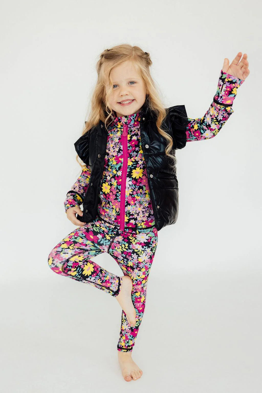 BLACK CHECKER PUFFER VEST