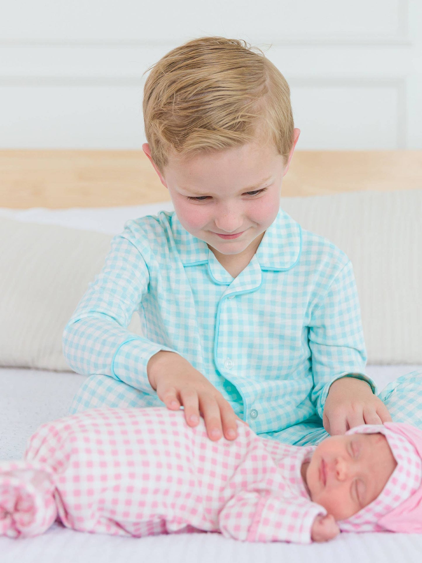 Baby Girls Pink Gingham Modal Blend Ruffle Knotted Sleep Gown & Hat Set
: Pink
