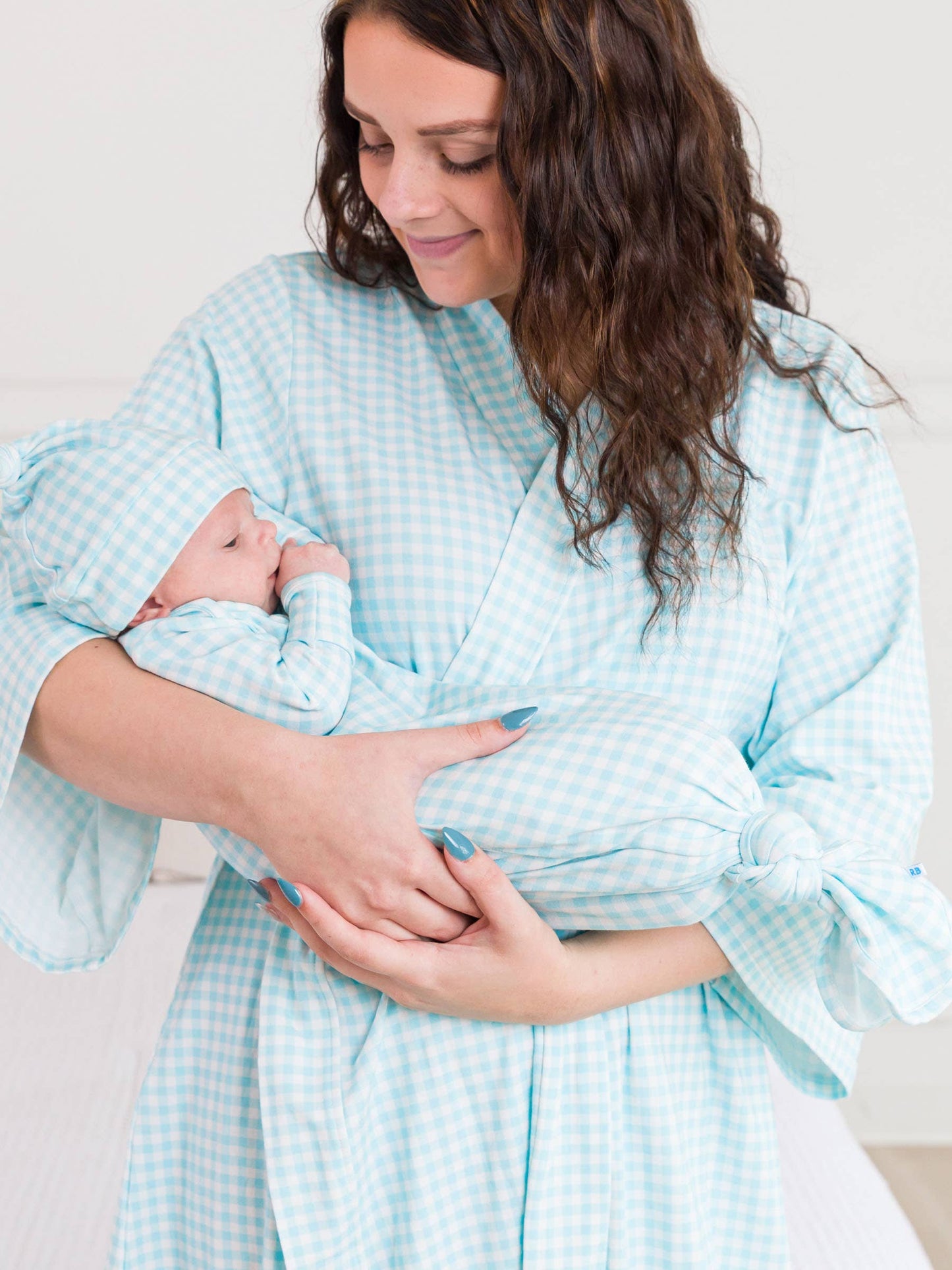 Baby Blue Breeze Gingham Modal Blend Knotted Sleep Gown & Hat Set
: Blue