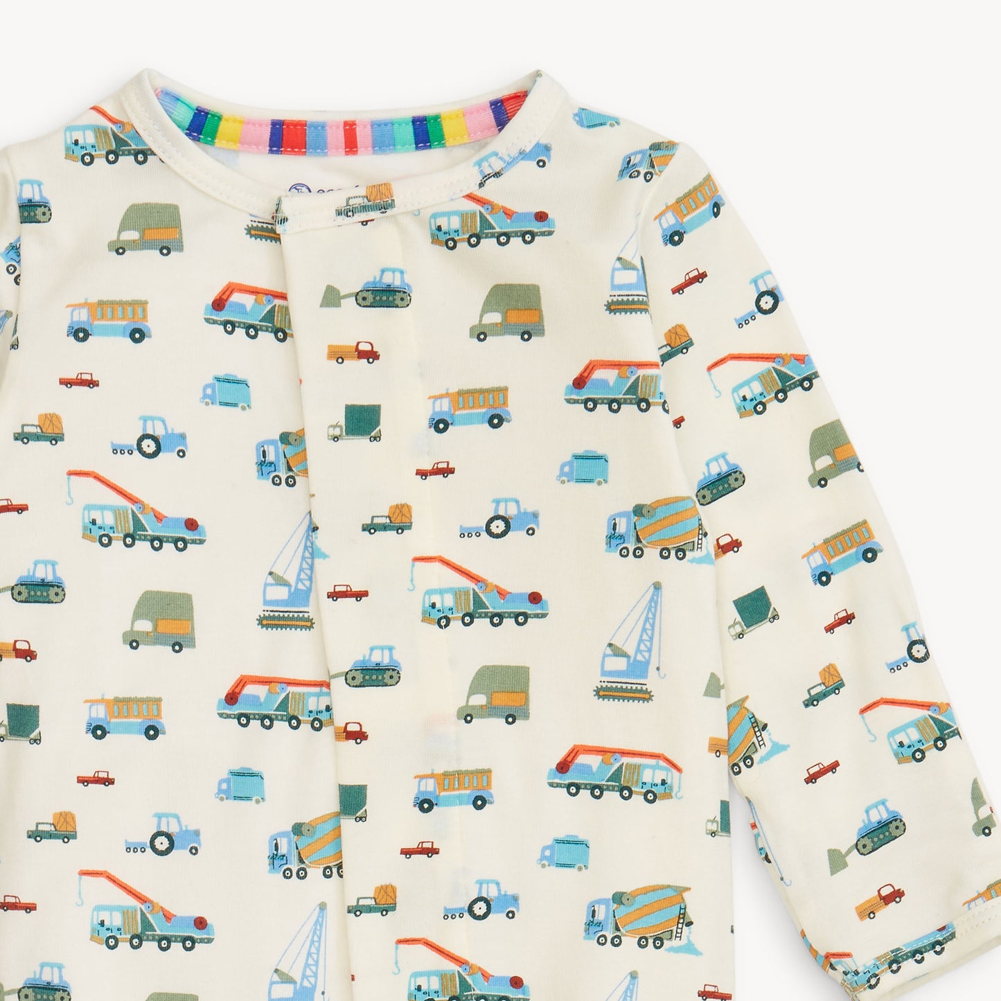 DUMPS LIKE A TRUCK MODAL FOOTIE